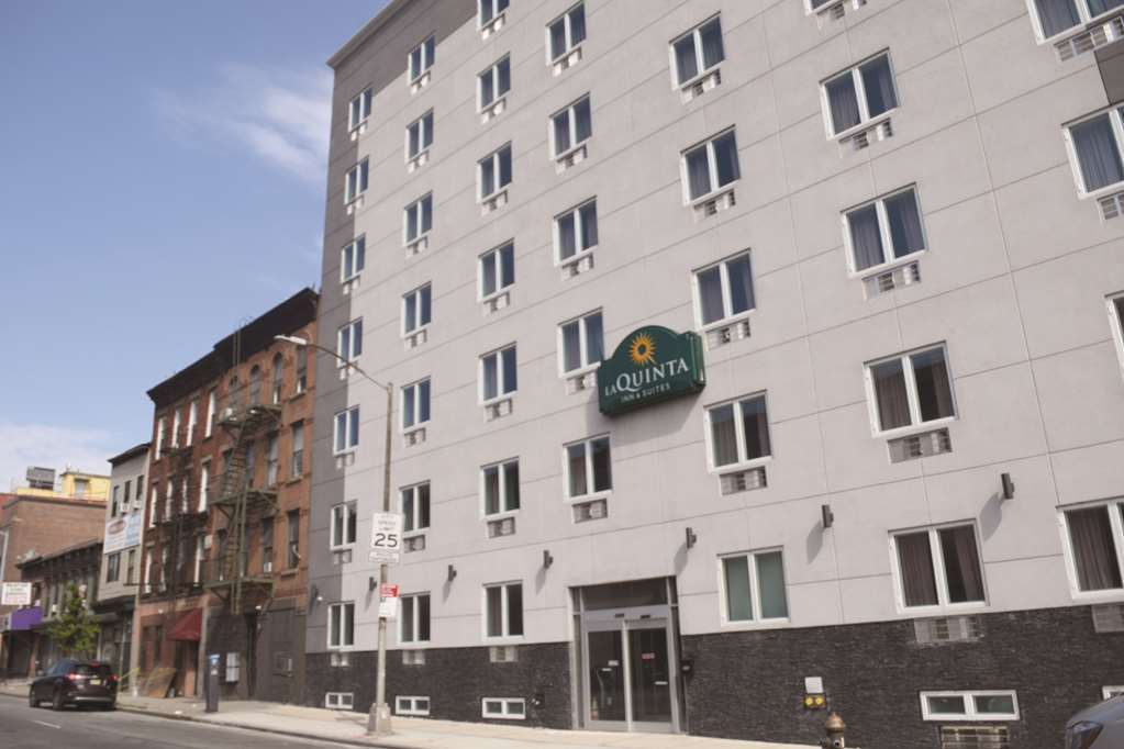 La Quinta By Wyndham Brooklyn Central New York Exterior photo