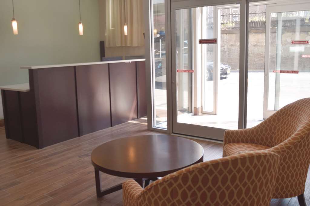 La Quinta By Wyndham Brooklyn Central New York Interior photo