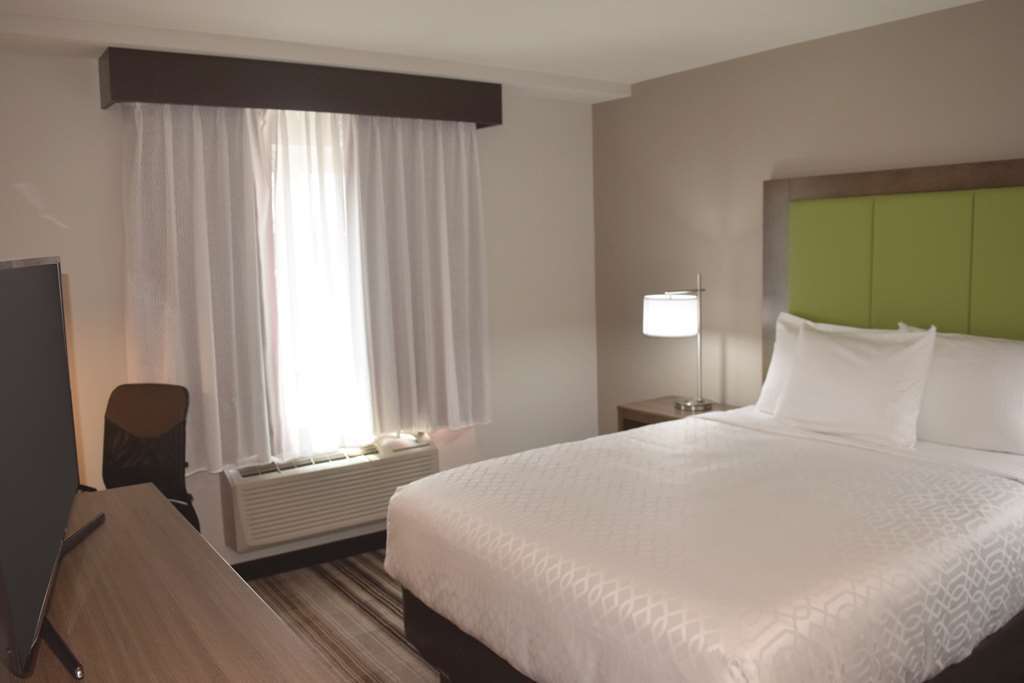 La Quinta By Wyndham Brooklyn Central New York Room photo